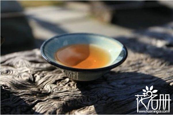 茶叶水可以浇花吗：可以(茶叶水发酵后浇花最好)